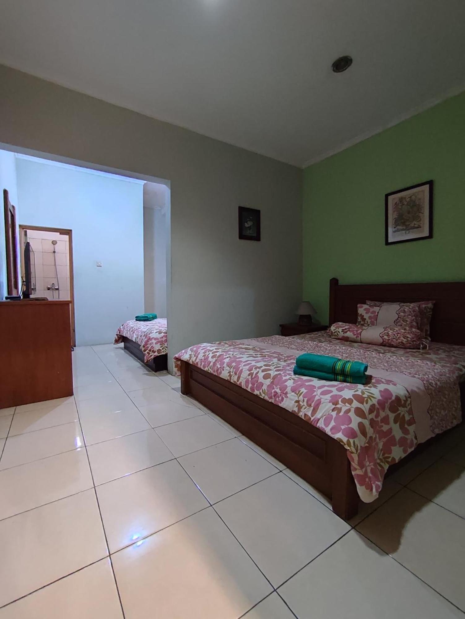 Maribaya Family Guest House Syariah Lembang Zewnętrze zdjęcie